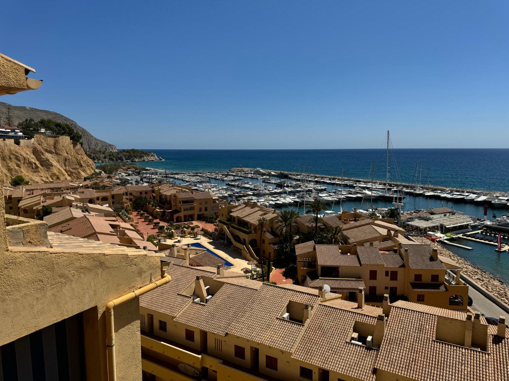 Sunrise Beachfront Apartment By The Marina Altea Exterior foto